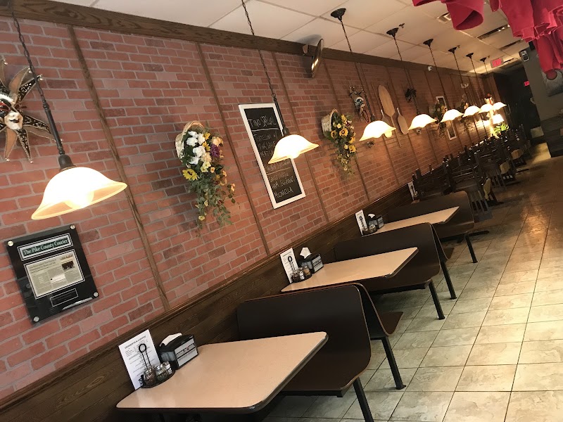 Luna Rossa Restaurant and Pizzeria