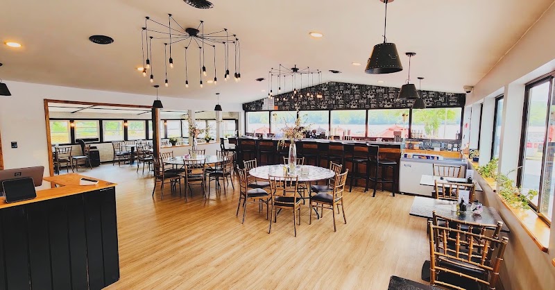 Starlight Bistro